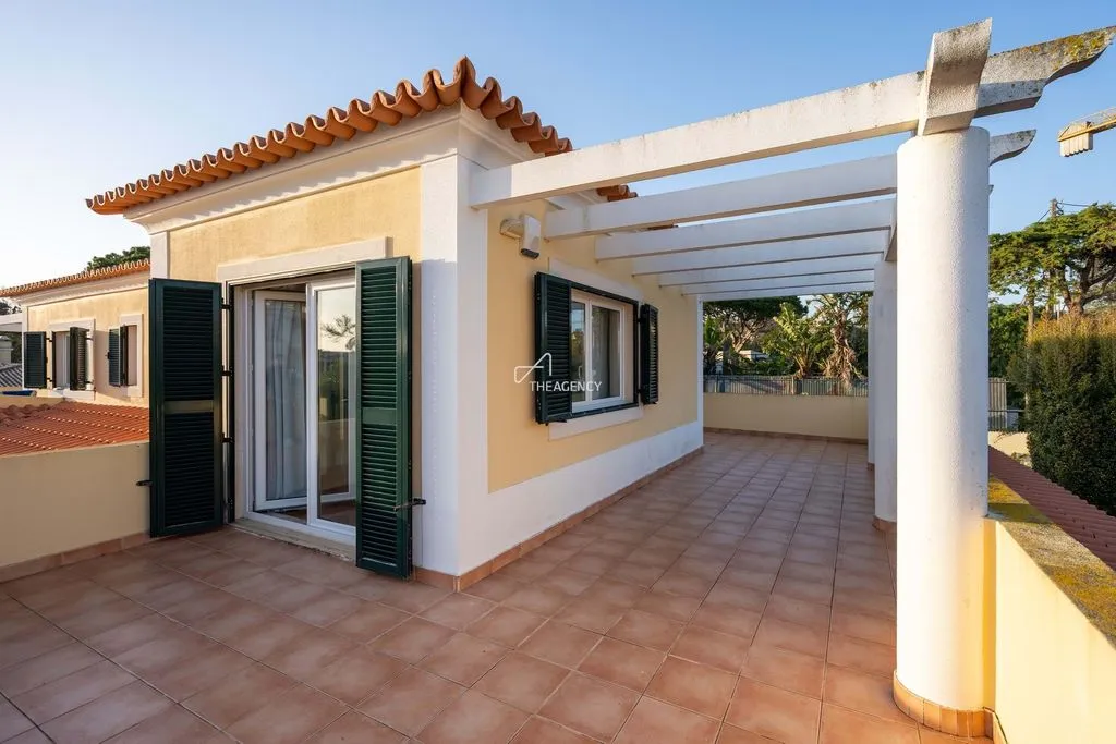 Terrasse - Luxury Villa with Pool in Guia, Lisbon