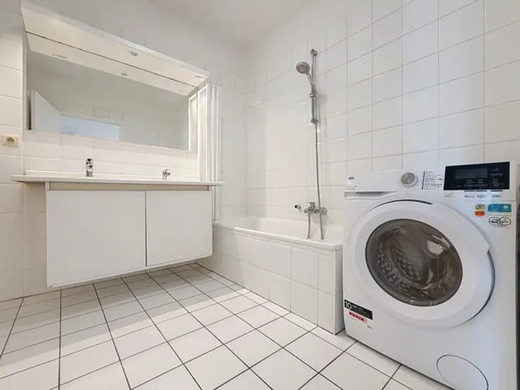 Lavanderia - Flat with Terrace and View in Urban Area