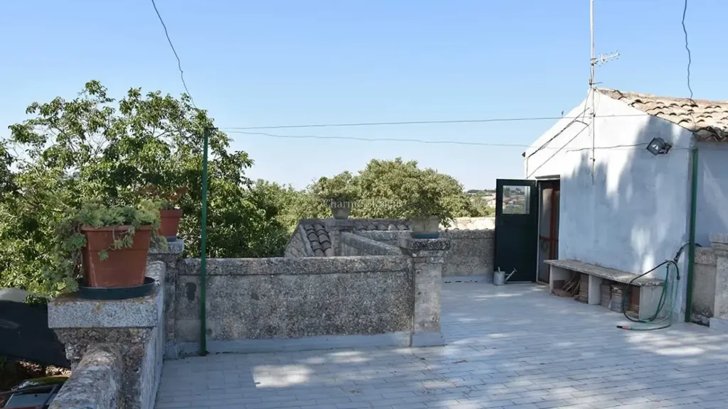 Terrass - Independent House with Garden in Modica