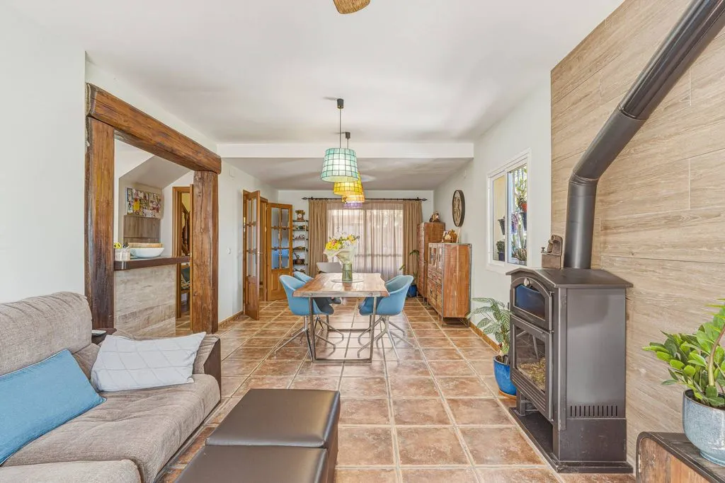 Séjour - Corner Semi-detached with Pool in Las Lagunas