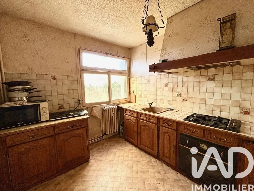 Cuisine - Appartement 3 Pièces avec Balcon à Châteauroux