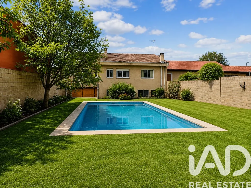 Bassein - Chalet with Pool and Garage in Sariegos