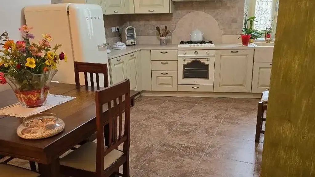 Sala da pranzo - Appartamento con terrazza nel centro storico di Pistoia