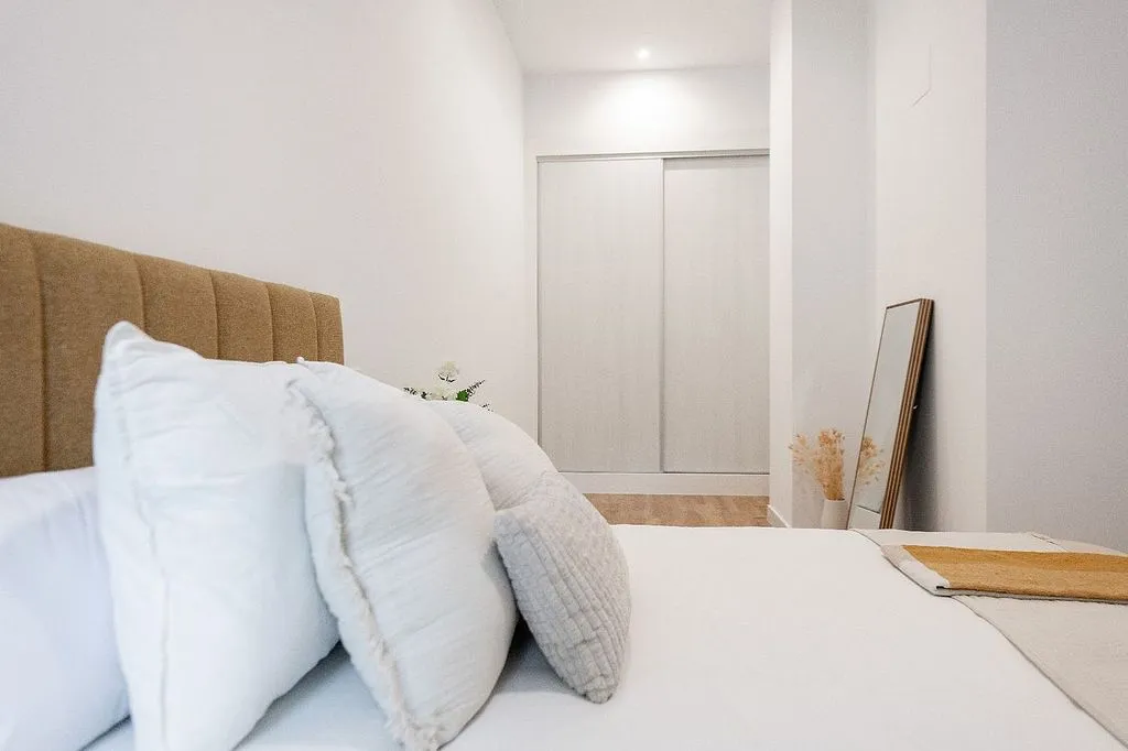 Bedrooms - Modern Flat with Lift in Sector Oficios