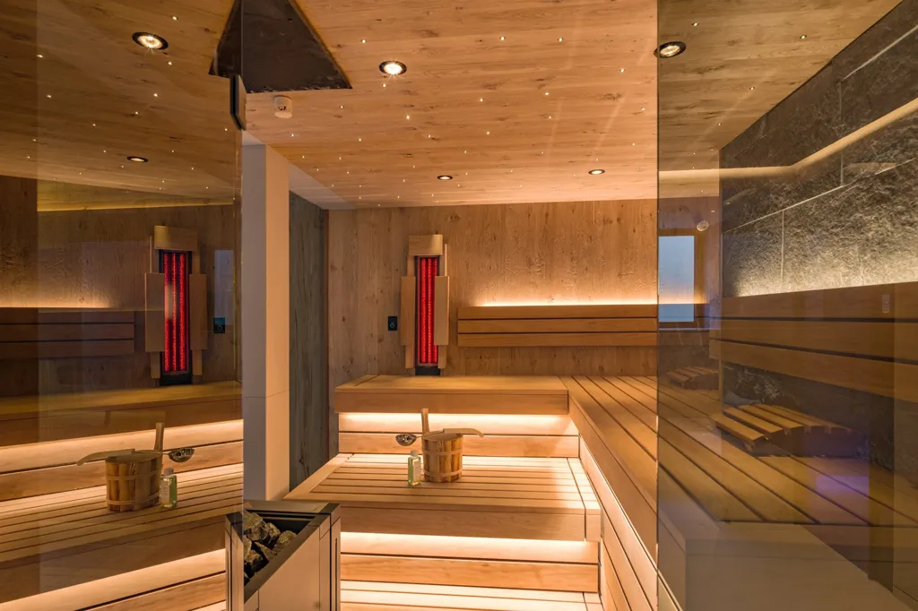 Pièces - Luxury Chalet with Indoor/Outdoor Pools in Reith
