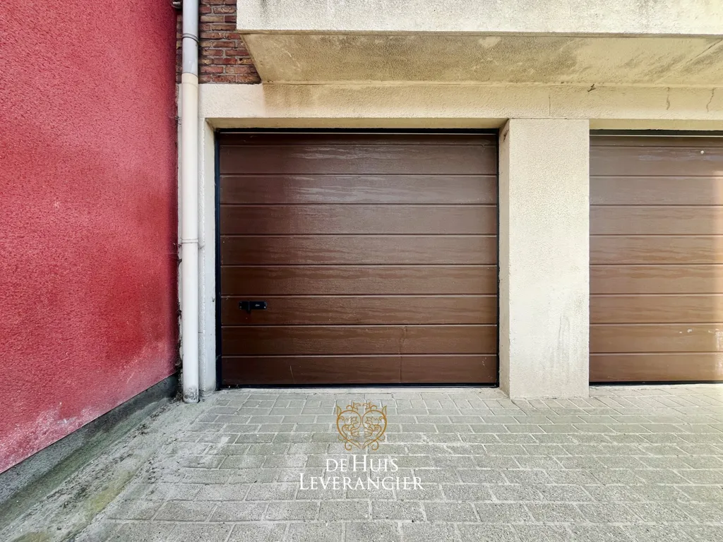 Garaaž - 1-Bedroom Apartment with Garage in Niel