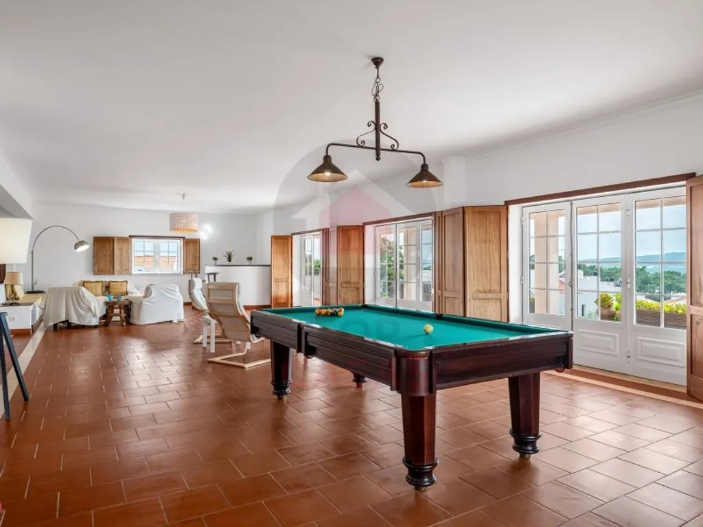 Toad - Detached House with Pool and Lagoon Views in Caldas da Rainha