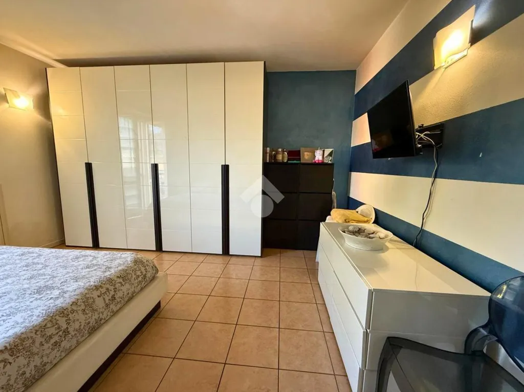 Chambres - Modern Apartment with Balcony in Capriolo