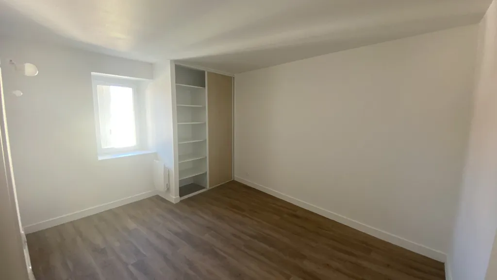 Toad - 3-Bedroom Flat in Central Herbiers