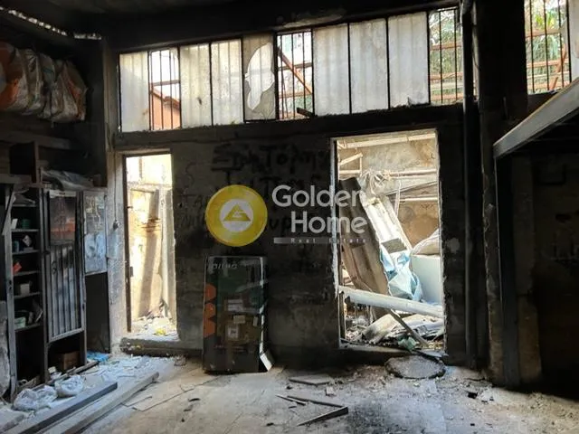 Garage - Loft Apartment with Garden in Petralona