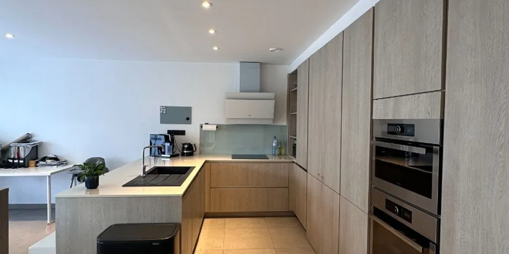 Kitchen - Modern Open Plan House with Garden in Lommel