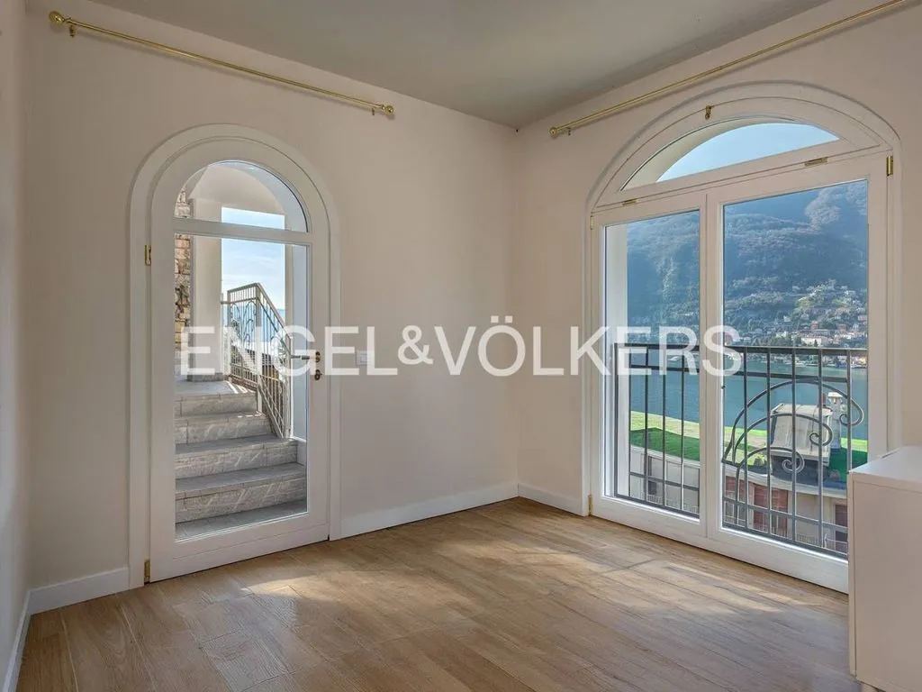 Elutuba - Luxury Villa with Lake Views in Torno, Lombardy