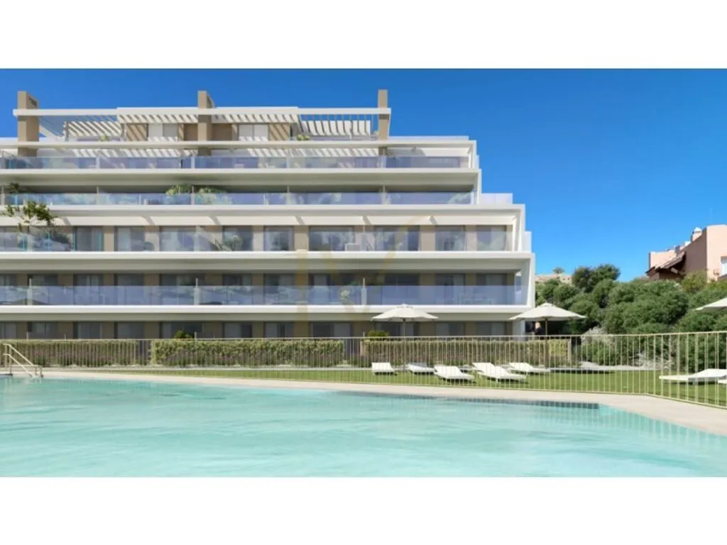 Bassein - Luxury Flat with Mountain Views in Estepona