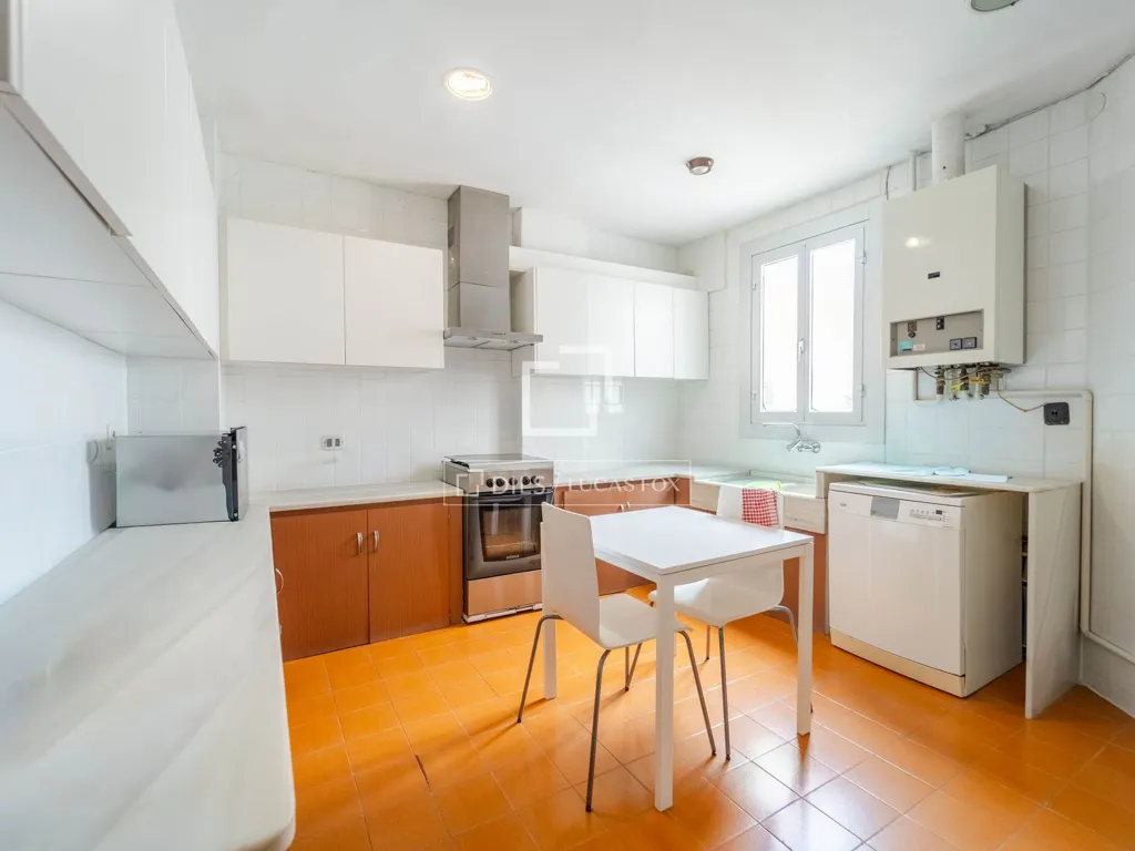 Cucina - Luxury Apartment in Gran Vía, Valencia