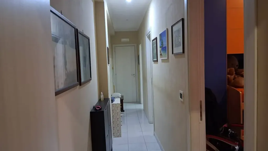 Hallway - Bright 2-Bedroom Apartment with Balcony in Quarto