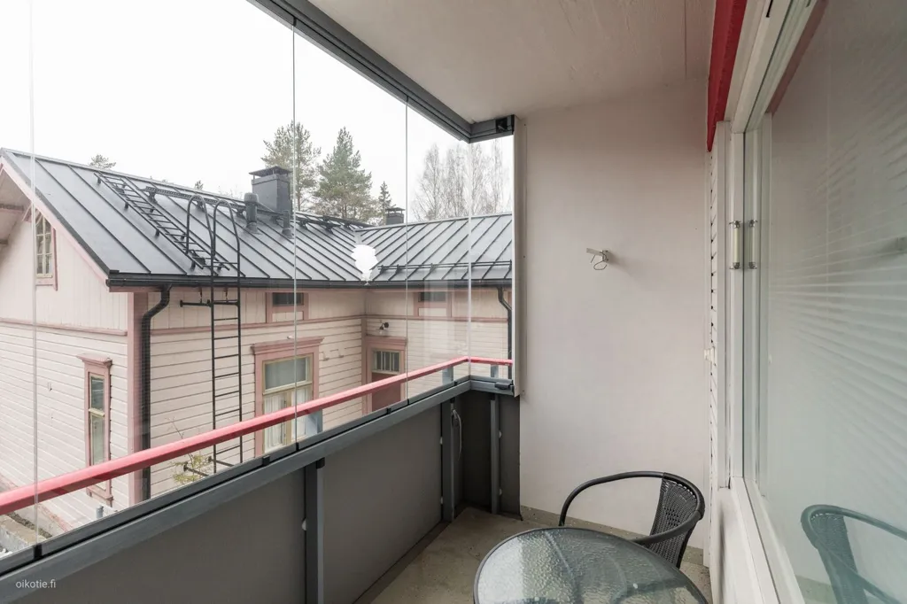 Rõdu - Modern Studio Flat with Balcony in Heinola Centre