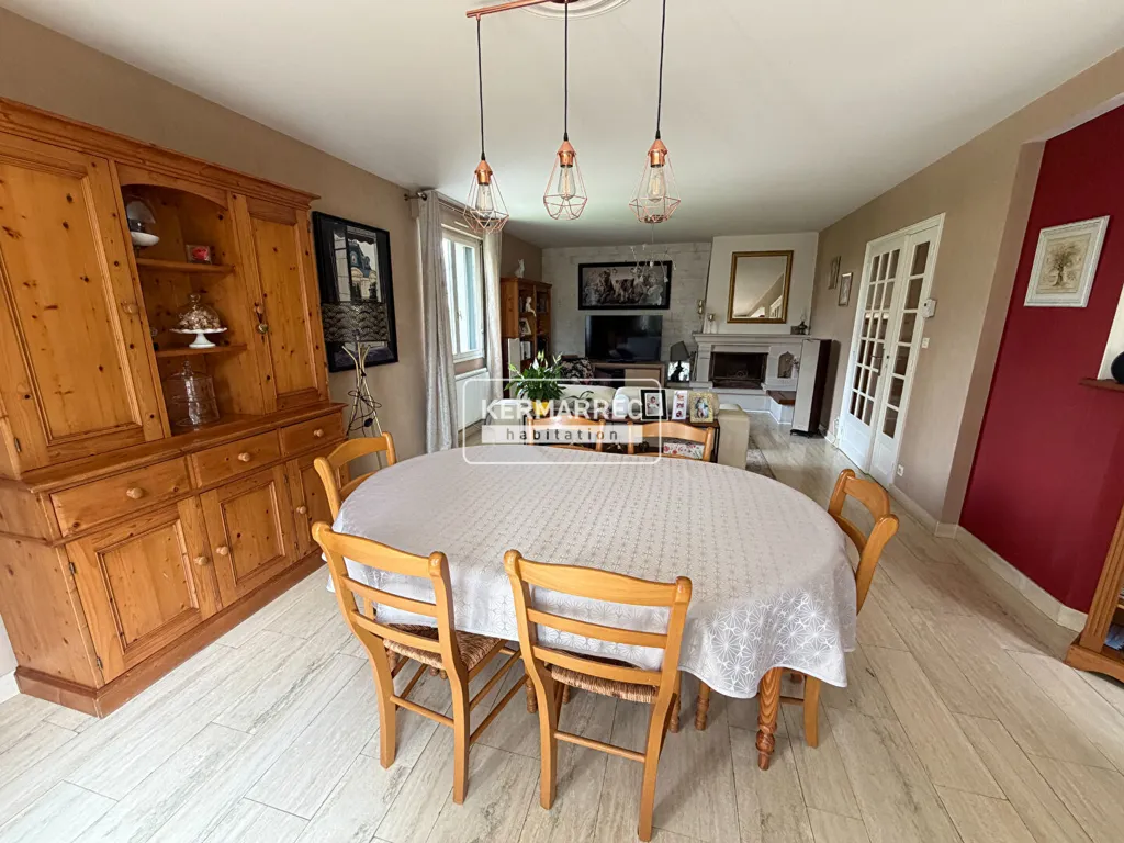 Salle à manger - Maison avec Jardin et Terrasse à Vitré