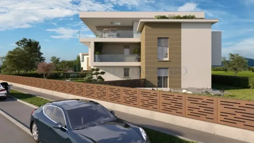 Contemporary Quadrilocale with Terraces in Treviolo