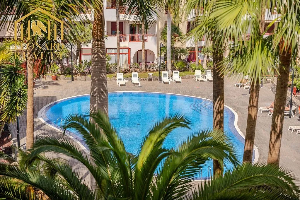 Piscine - Apartment with Terrace and Pool in Palm-Mar