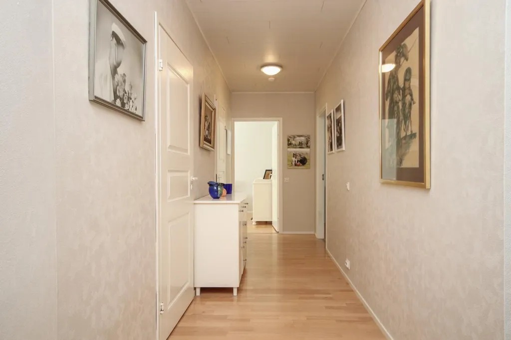 Hallway - Spacious Detached House with Sauna in Parainen