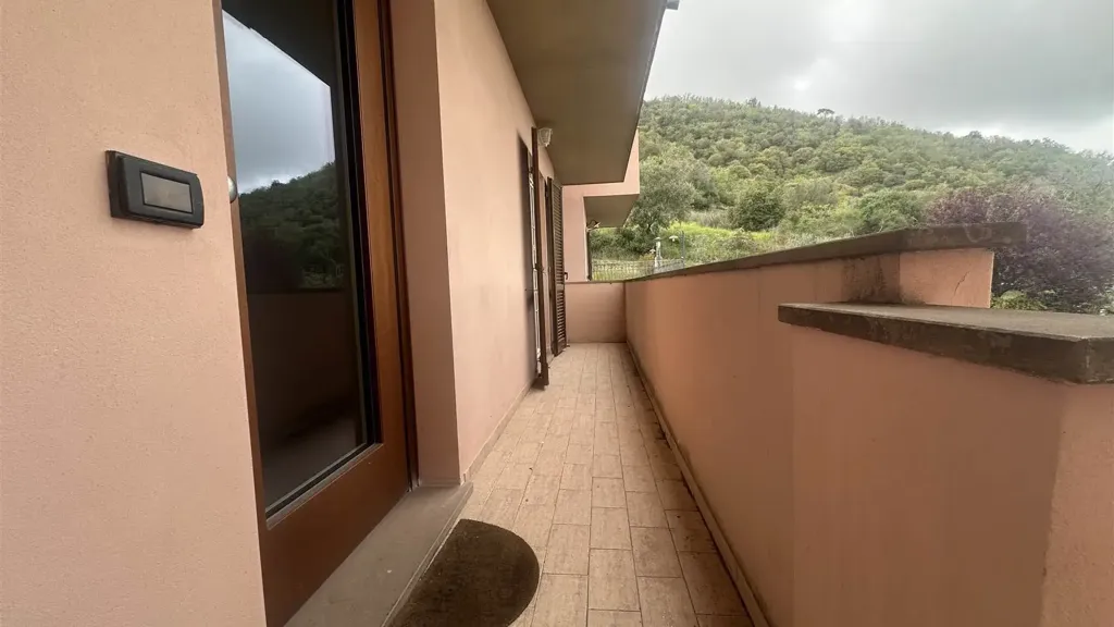 Rõdu - Prestigious Apartment with Garage in Montecatini Val di Cecina