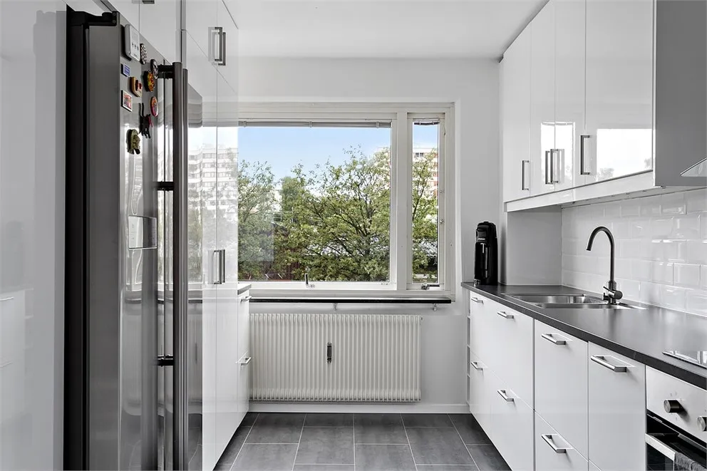Cuisine - Bright Two-Bedroom with Balcony in Göteborg