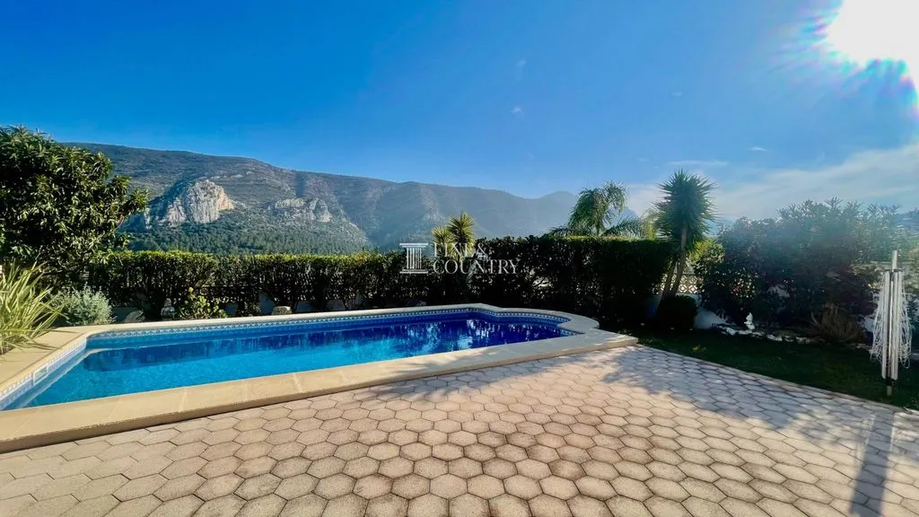 Bassein - Modern Villa with Panoramic Views in Pedreguer