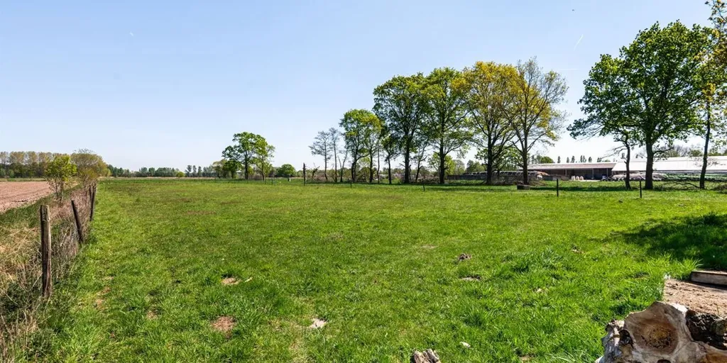 Aed - Detached House with Large Plot in Moerbeke-Waas