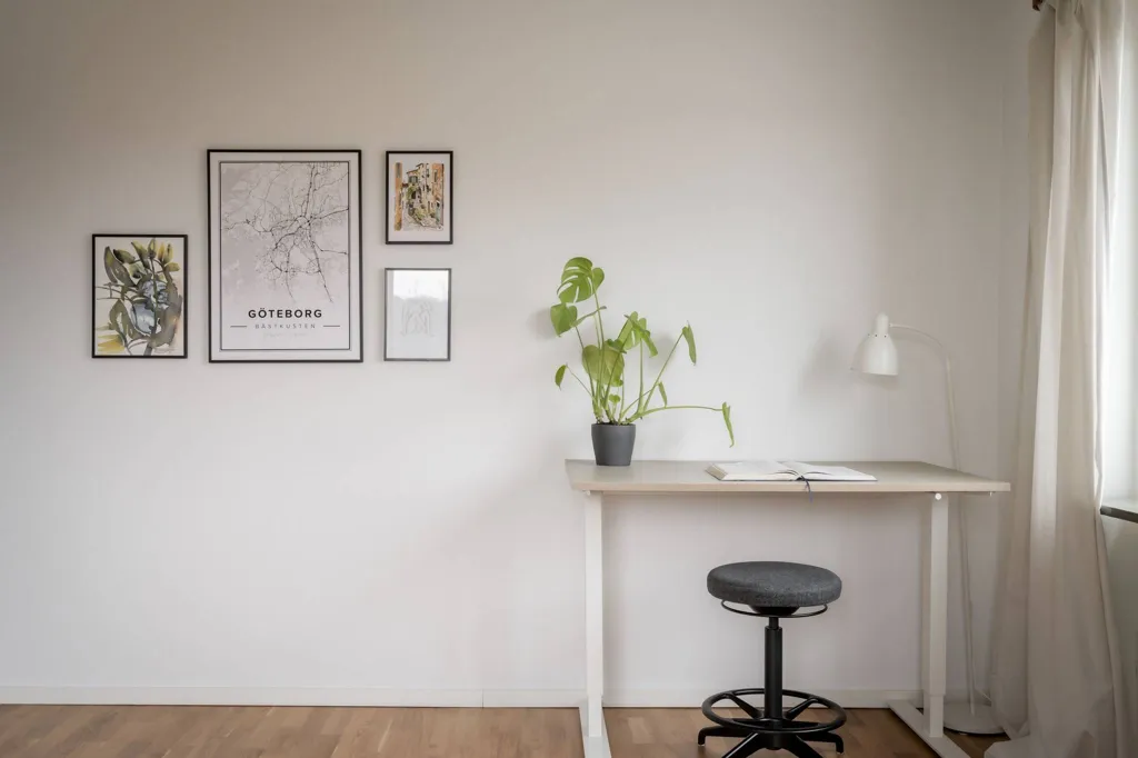 Kabinet - Apartment with South-Facing Balcony in Borås