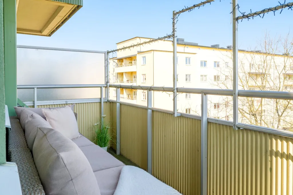 Balcon - Bright Two-Bedroom with Large Balcony in Malmö