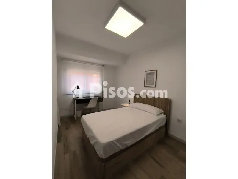 Chambres - Student-Friendly Flat with Terrace in Moncada