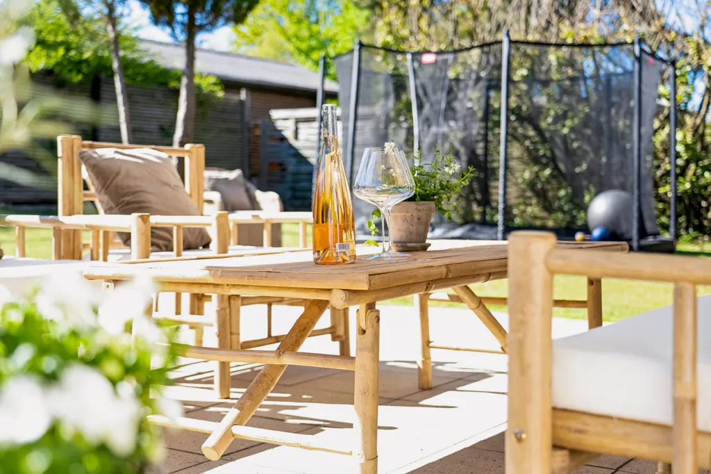 Terrasse - Renovated Villa with Carport in Vedbæk
