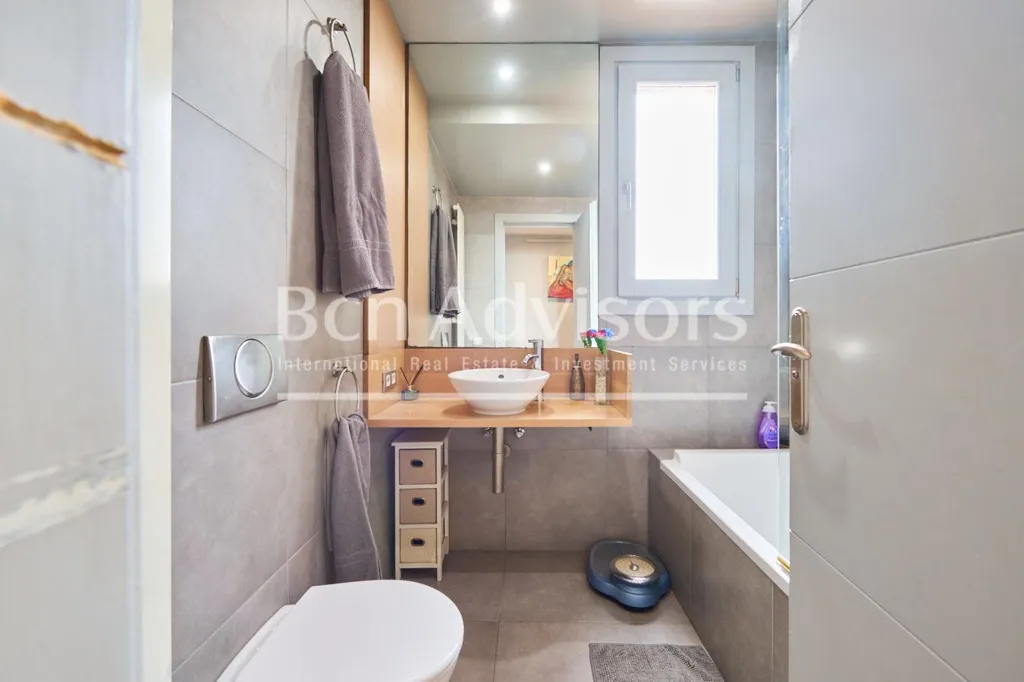 Vannitoad - Penthouse with Rooftop Pool in Dreta de l'Eixample, Barcelona