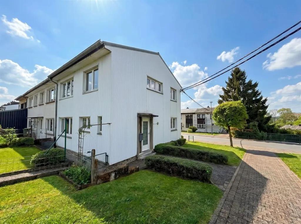 Exterior - Half-Open House with Garden in Bastogne