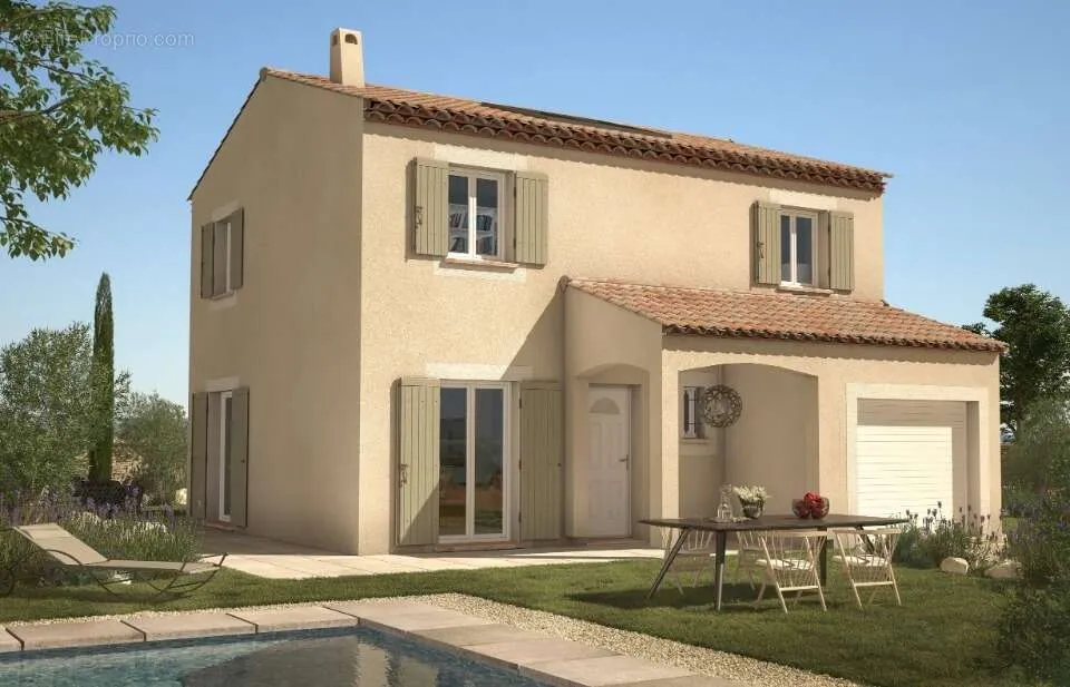 South-Facing Plot with Garden in L'Isle-sur-la-Sorgue