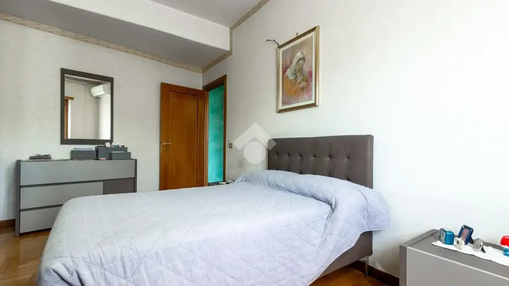 Magamistoad - Trilocale with High Ceilings in Rome
