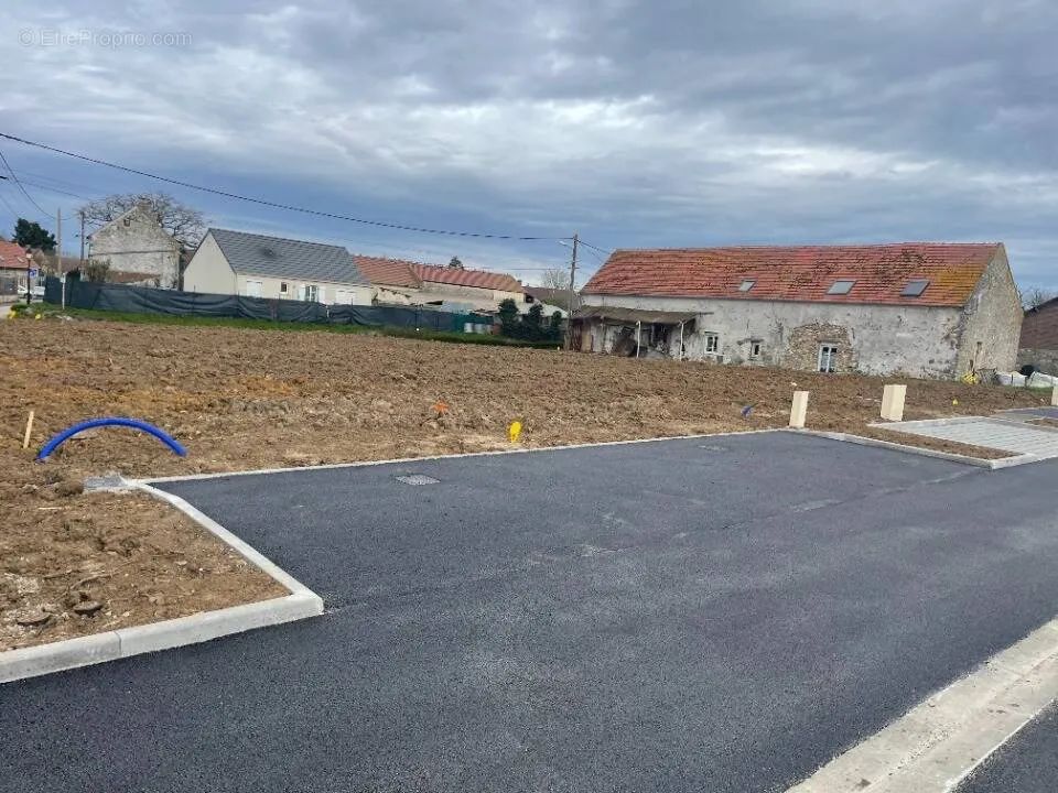 Jardin - Terrain à Construire avec Vue sur Jardin à Bouleurs