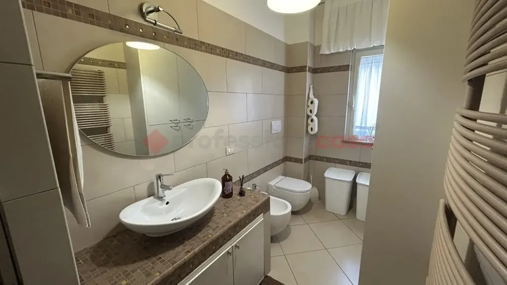 Salles de bain - Refurbished Apartment with Double Exposure in Grottaglie
