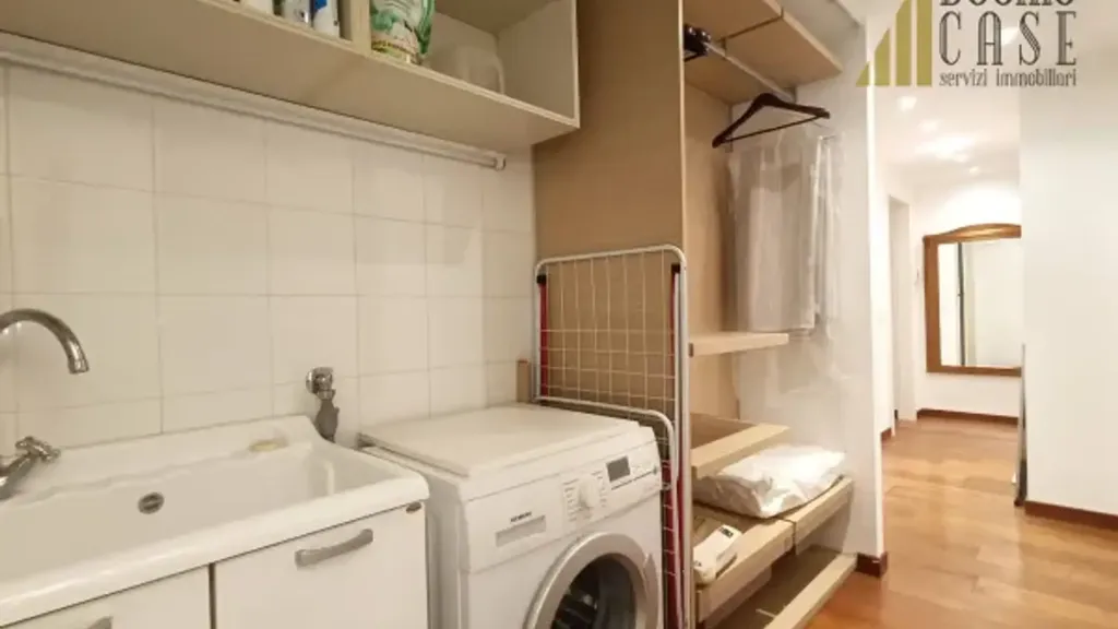 Pesuköök - Modernised 2-Bedroom Apartment in Milan