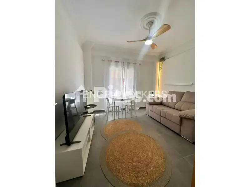 Elutuba - Modern Flat with Patio in Mestalla, Valencia