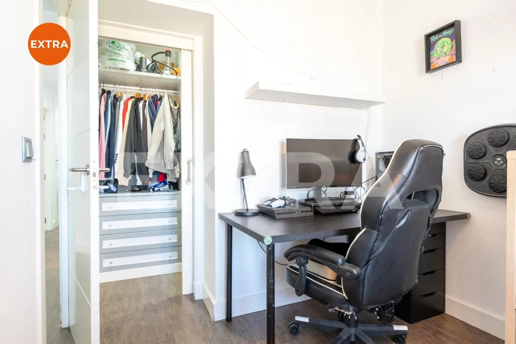 Bureau - Reformated Apartment with Views in Chamartín