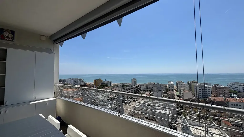 Balcone - Apartment with Panoramic Sea View in Jesolo Lido