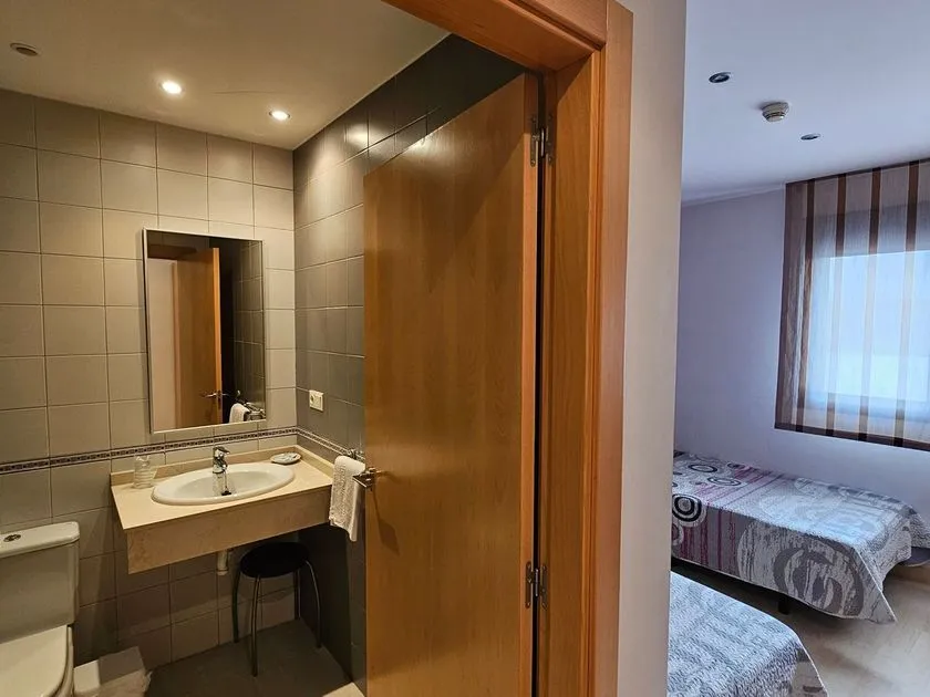 Bathrooms - Hotel with Bar-Restaurant near Corella Centre