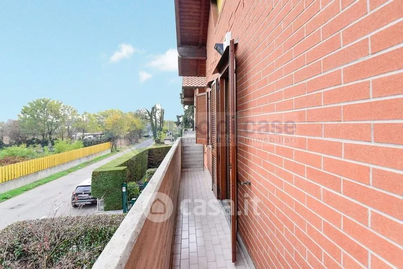 Balcone - Villa with Brickwork in Seregno