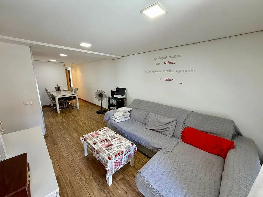 Elutuba - Apartment with Balcony in Silla