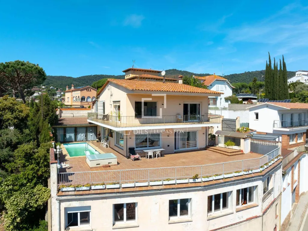 Õhuvaade - Luxury Villa with Sea View in Cabrils