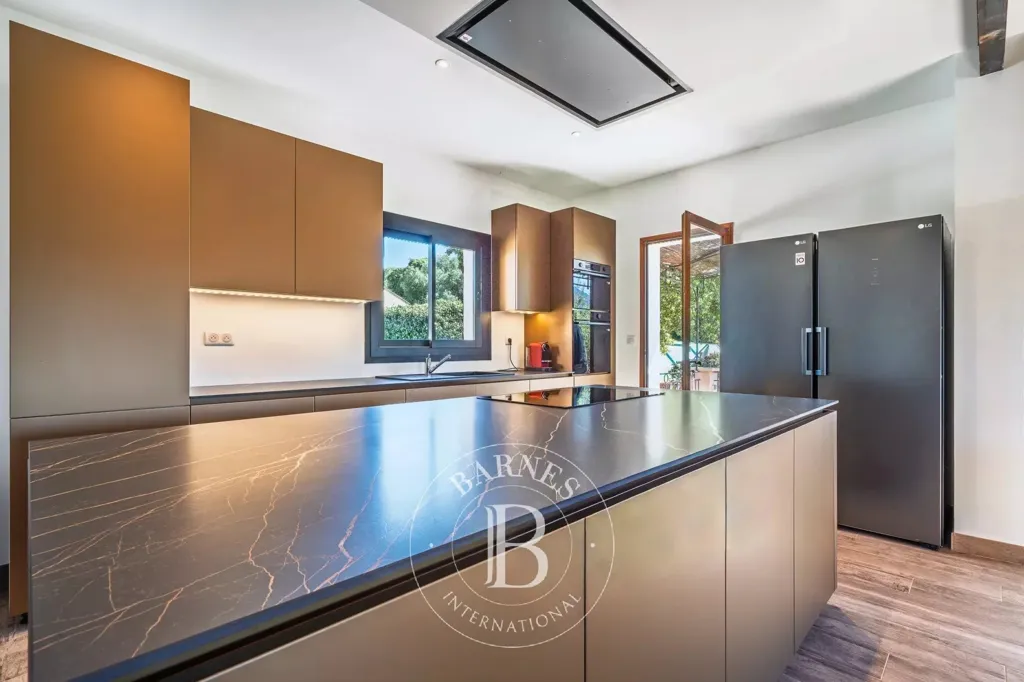 Cuisine - Villa avec Vue Montagnes et Piscine à Lumio