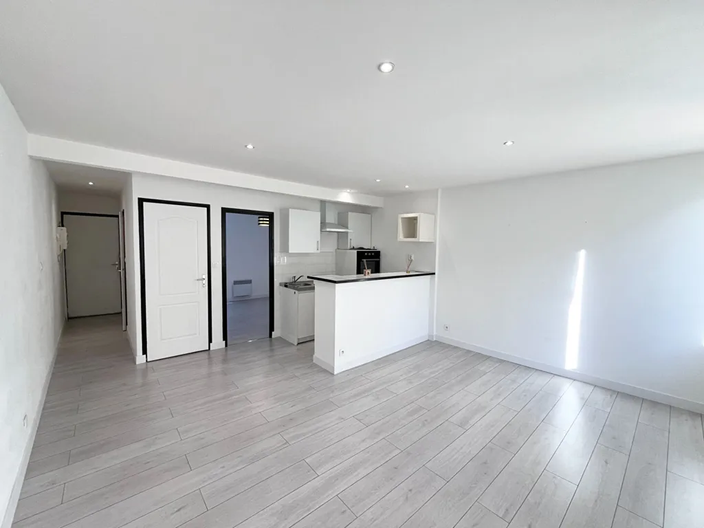Séjour - Appartement T2 Calme près de la Mairie à Calais