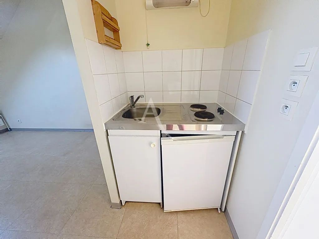 Kitchen - Studio with Parking in Carquefou
