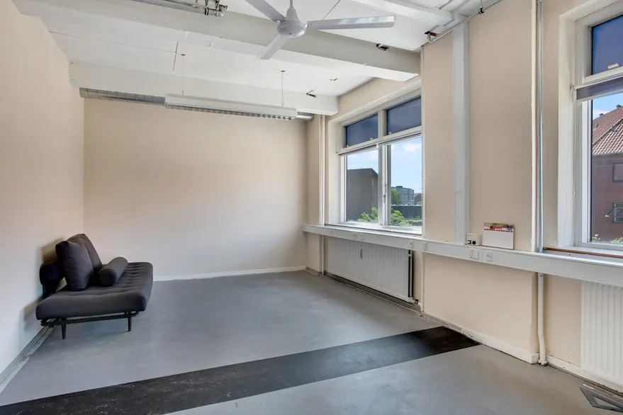 Kabinet - Bright Office Space with Large Windows in Nørrebro